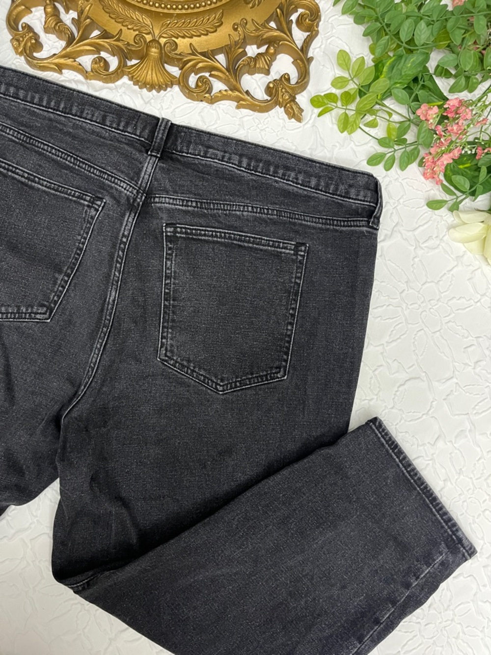 Abercrombie & Fitch Black Ankle Straight Ultra High Rise Jeans